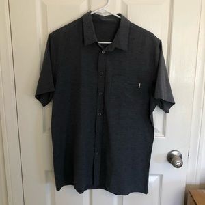 Vuori button down shirt size large